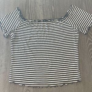 Side cute arm sleeves, very comfortable